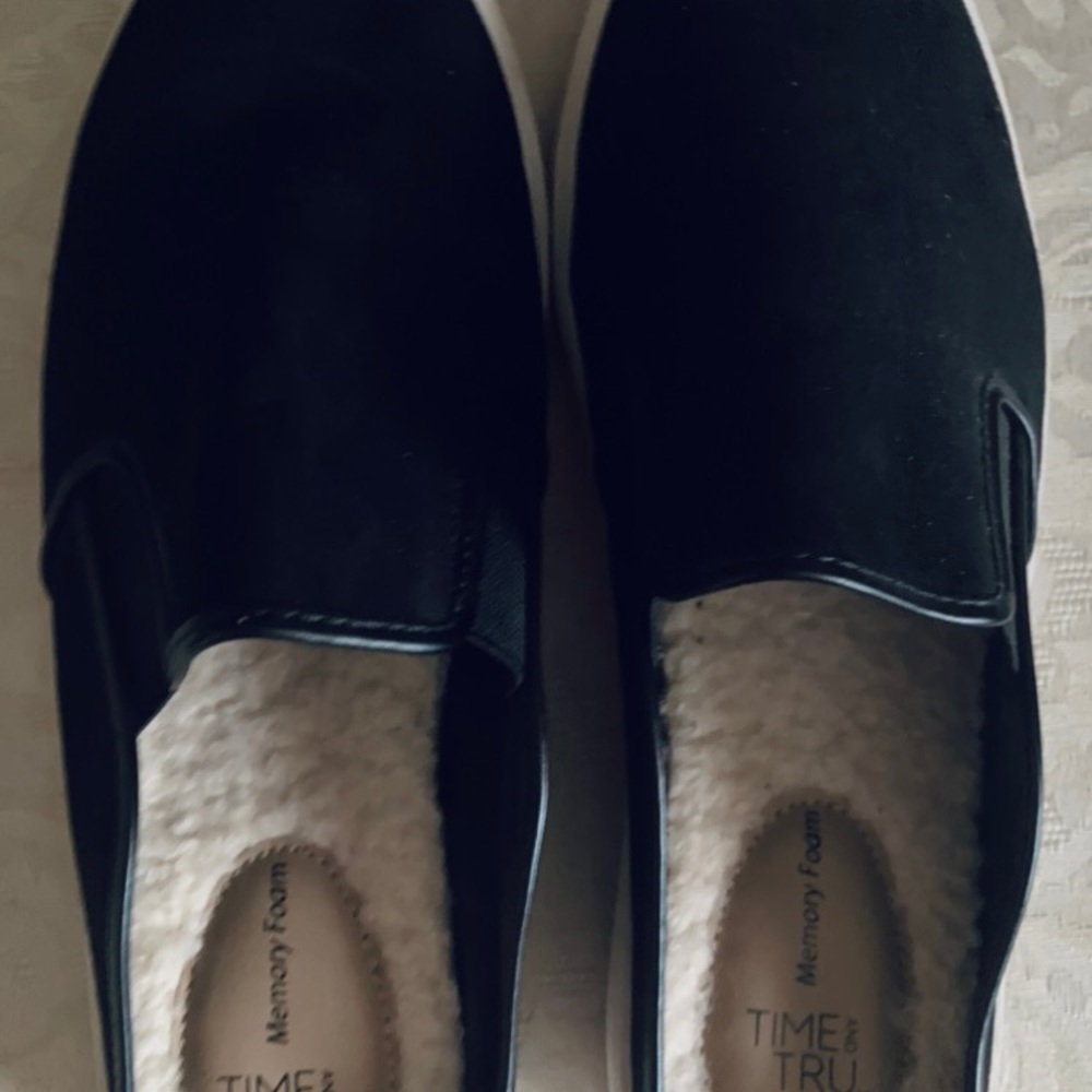 Time and Tru Women's Black Slip-On Loafers